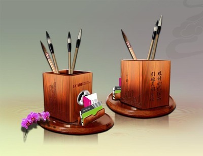 【木質(zhì)筆筒擺件工藝品 周年慶紀念品禮品】價格,廠家,圖片,木質(zhì)、竹質(zhì)工藝品,永銀文化創(chuàng)意產(chǎn)業(yè)發(fā)展有限責任公司-